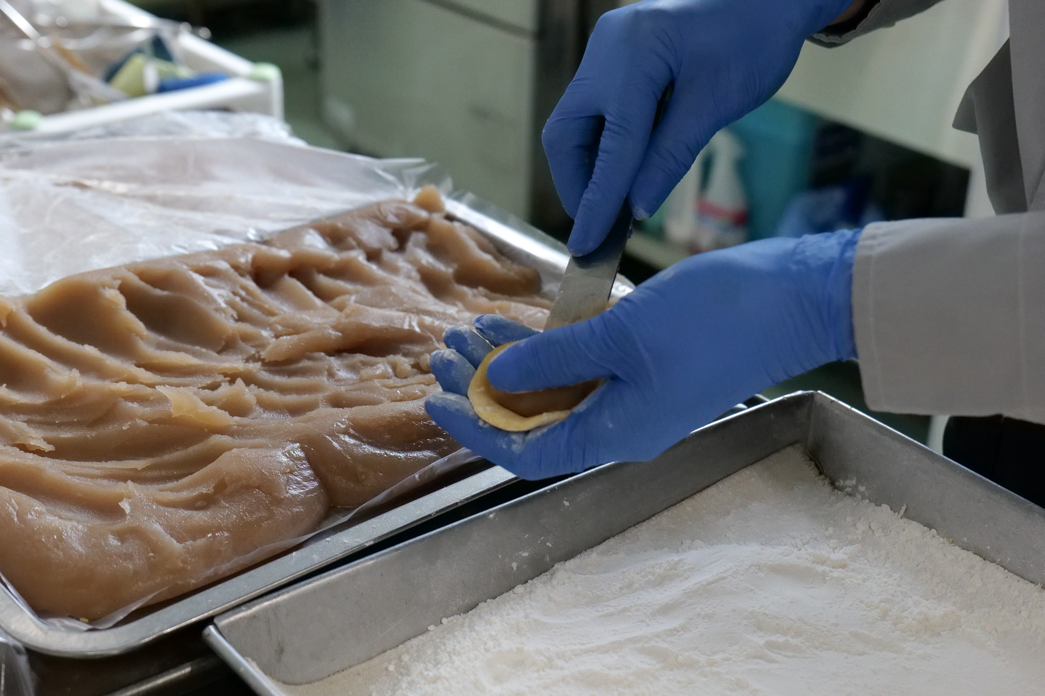 製造補助の様子